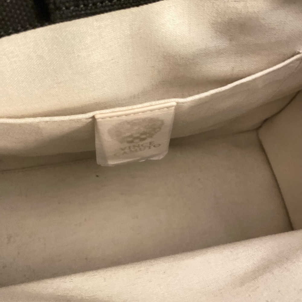 NWT Vince Camuto  Saly Blk Canvas, cream leather trim sides/bottom & ID beauty. - Picture 14 of 15